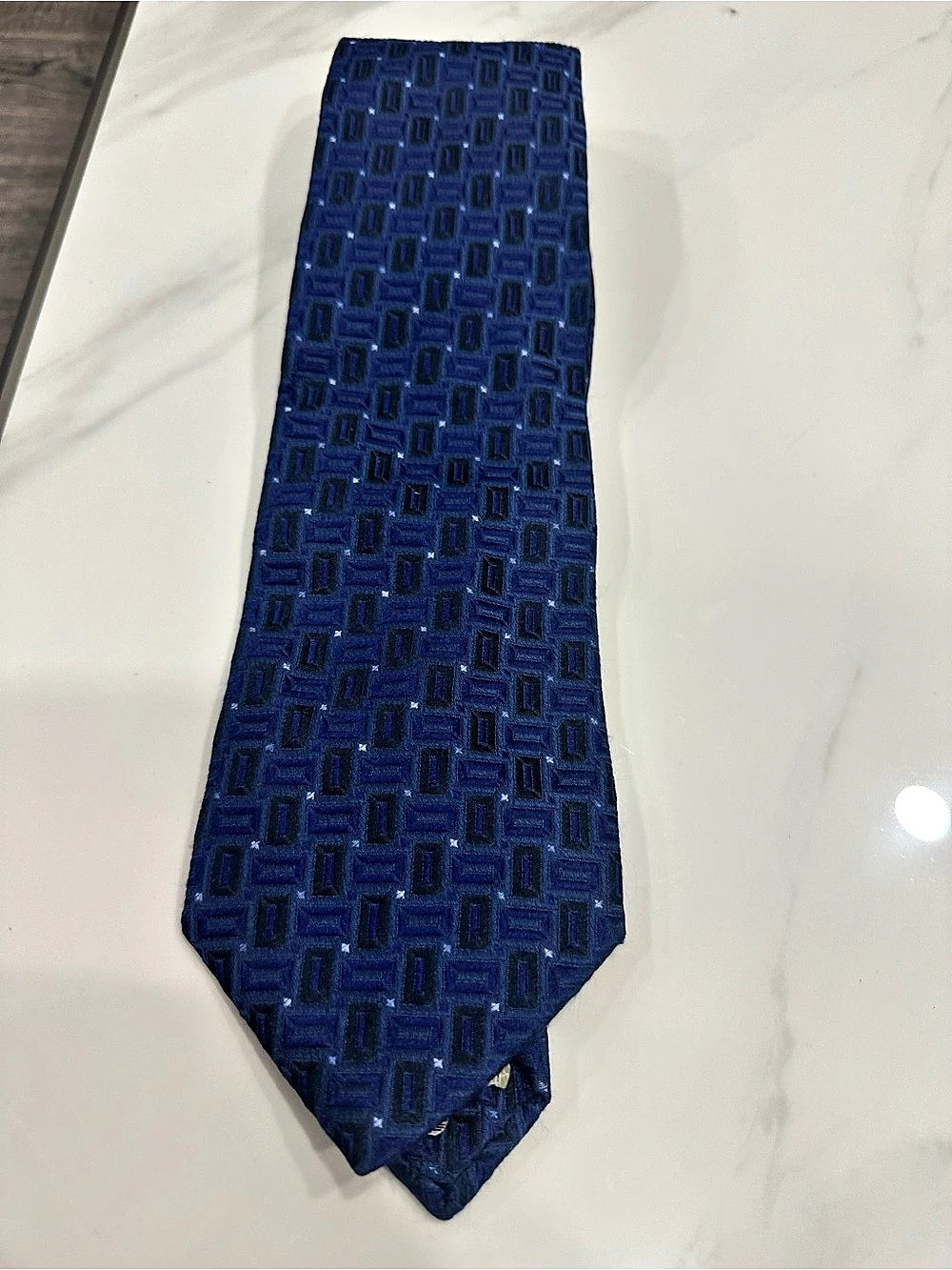Kilgour Trout Geometric Blue Tie Like New